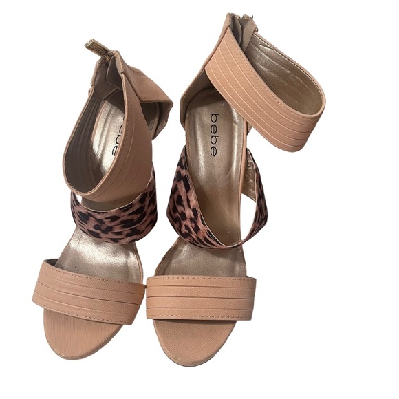 Bebe Stiletto Heel Leopard Print Back Zippered Shoes Size 9 - Picture 3 of 8